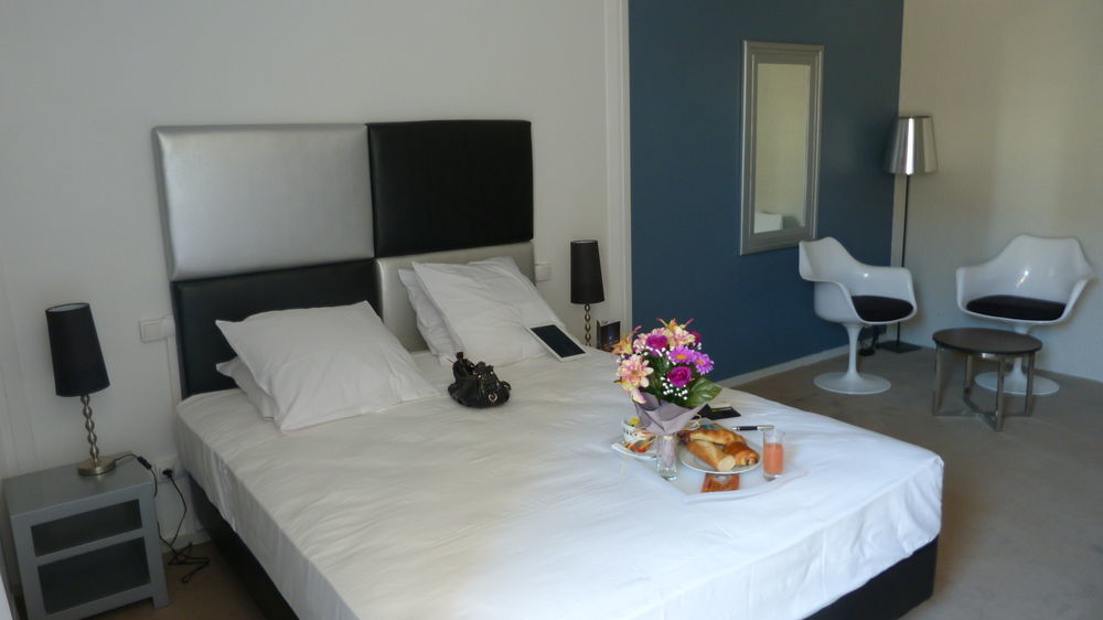 Yes Hotel Avignon Exterior photo