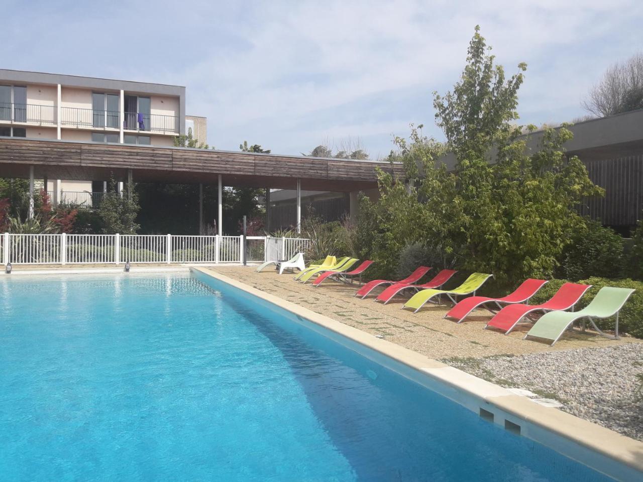 Yes Hotel Avignon Exterior photo